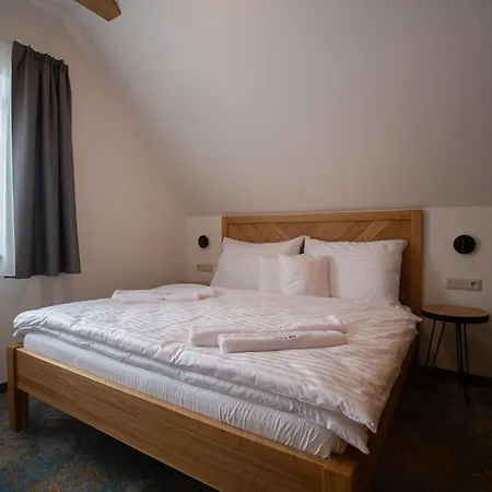 Guest house Lucny Raj 3*