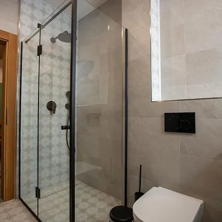 Lucny Raj Guest house 3*