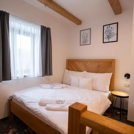 Lucny Raj 게스트하우스 Ždiar