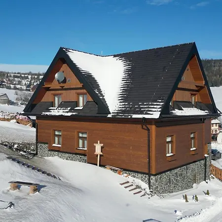 Lucny Raj Guest house